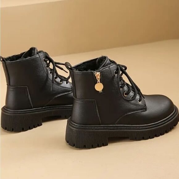 Chic black thick sole boots sz 9.5 - Picture 4 of 5